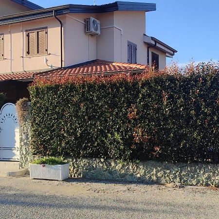Villetta Aurora Villaggio Porto Ada A 2 Passi Dal Mare 피조 외부 사진