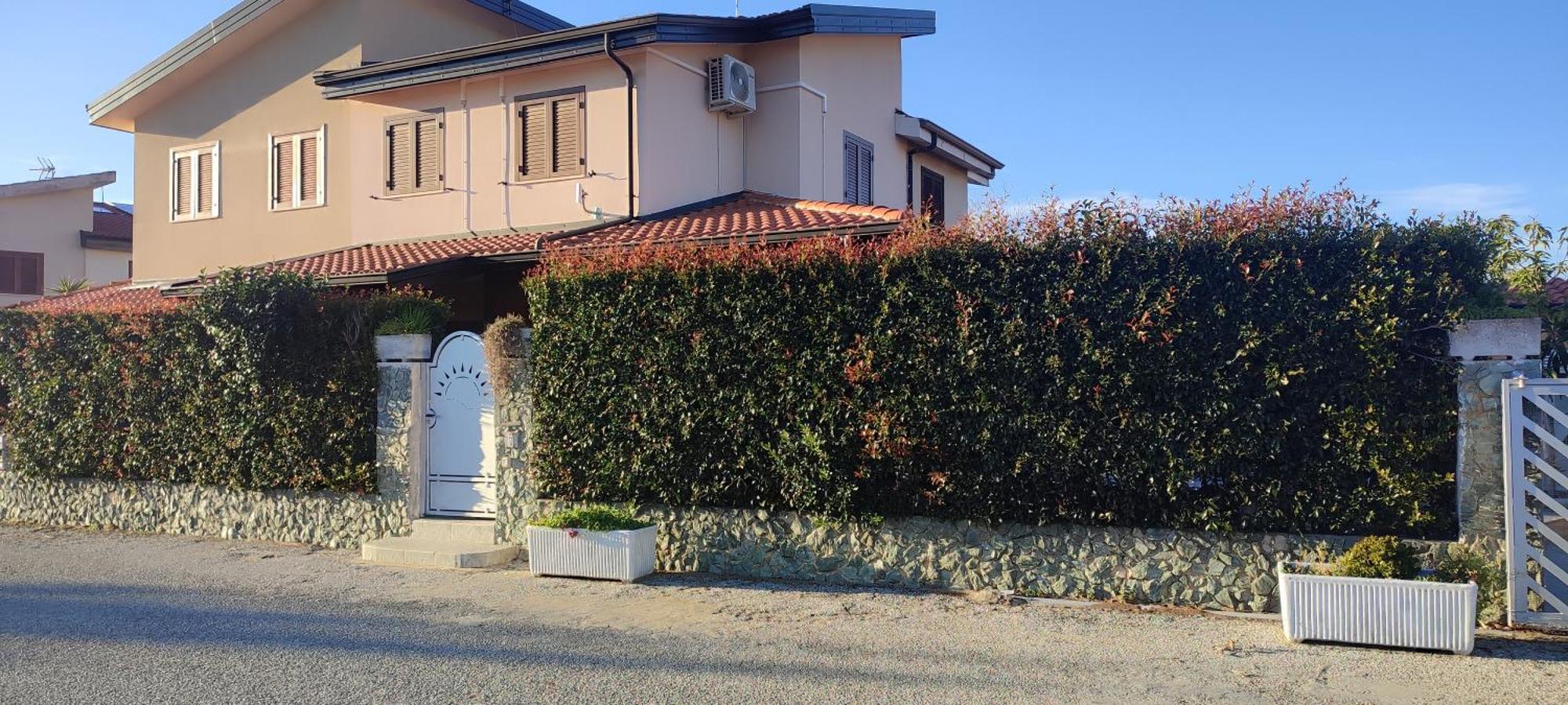 Villetta Aurora Villaggio Porto Ada A 2 Passi Dal Mare 피조 외부 사진